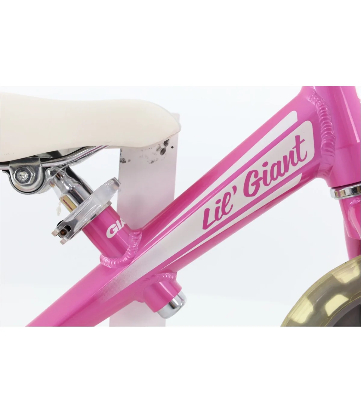 Giant cheap girls bike